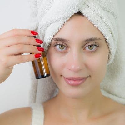 Les astuces naturelles pour des cils volumineux au fini "mascara permanent"