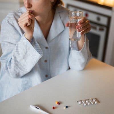 Rhume jour après jour : découvrez votre phase et le traitement adapté