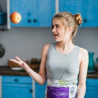 Jeûne intermittent et hormones féminines : comment adapter votre routine à votre cycle