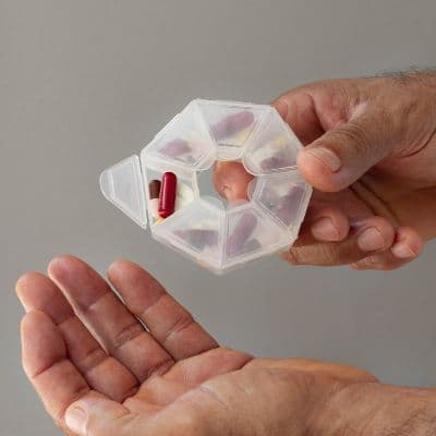 Tremblement de repos : quelles maladies peuvent en être à l'origine et comment est-il évalué ?