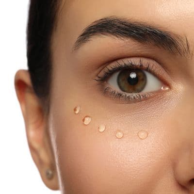 Rétinol et Vitamine C : comment associer ces deux anti-âge sans irriter votre peau